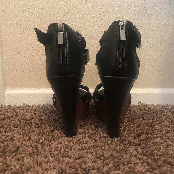 ✨SALE✨ BAMBOO Black Wedges - Picture 5 of 5